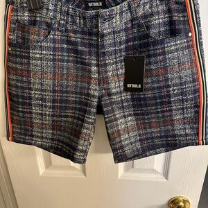 Men's ST33LE Plaid Shorts - Navy plaid with side stripes.  Size 30